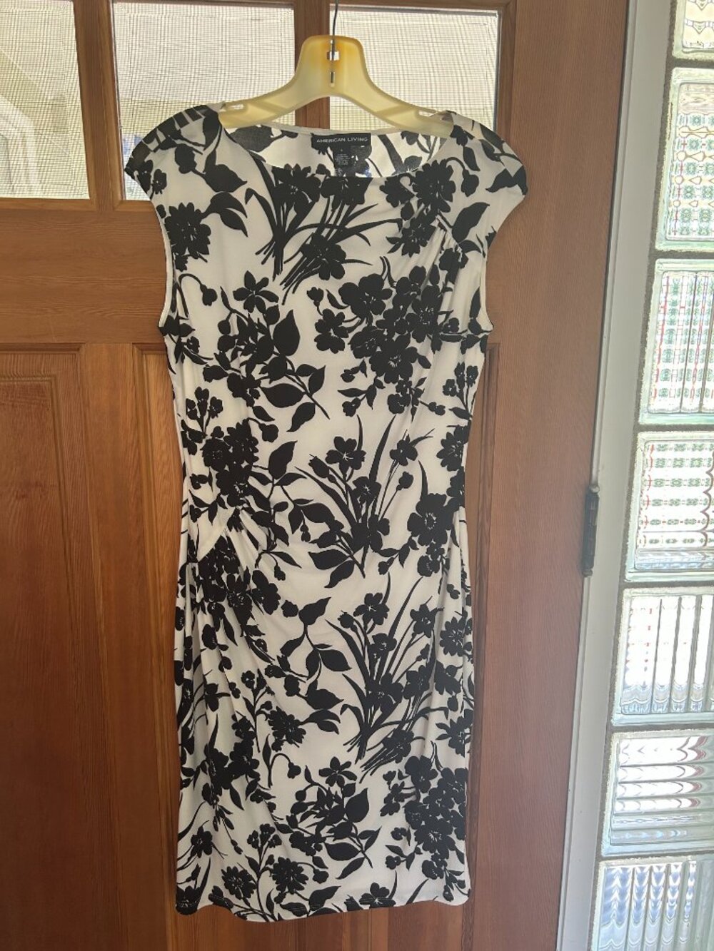 American Living Ruche Sheeth Dress Black and White Floral